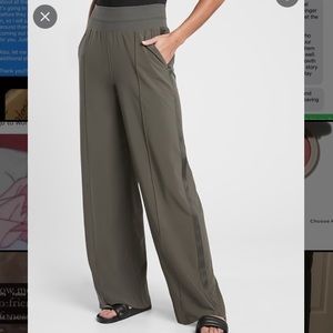 Athleta Nolita Wide Leg Pants - Mountain Olive - Size 10 - Excellent Condition